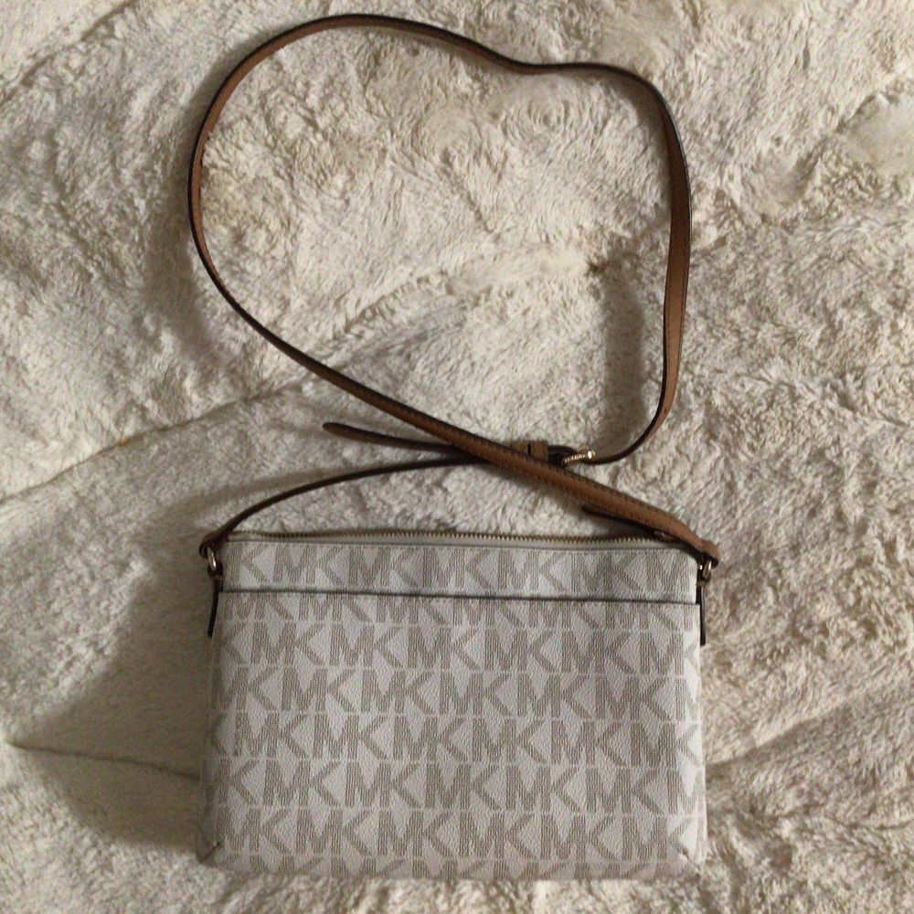 Michael Kors Logo Crossbody